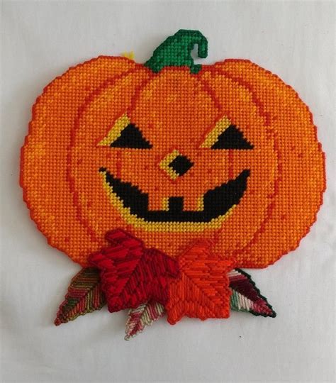 plastic canvas pumpkin